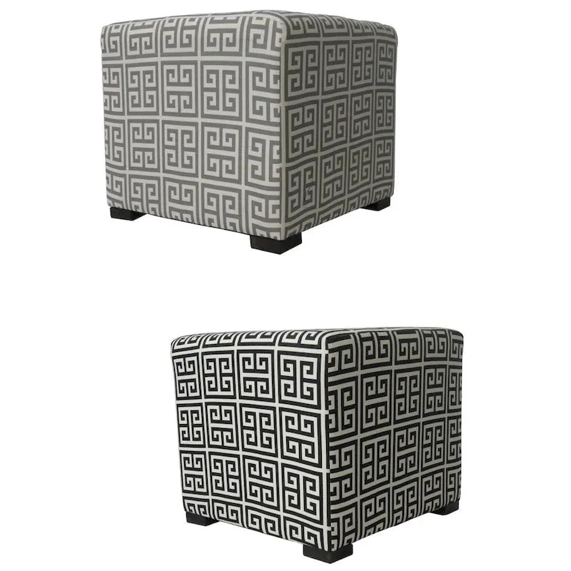 Pouf quadrato trapuntato a 4 bottoni