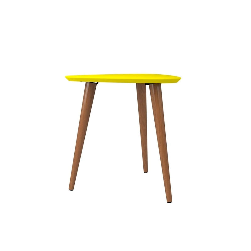Tavolino triangolare con gambe divaricate in legno